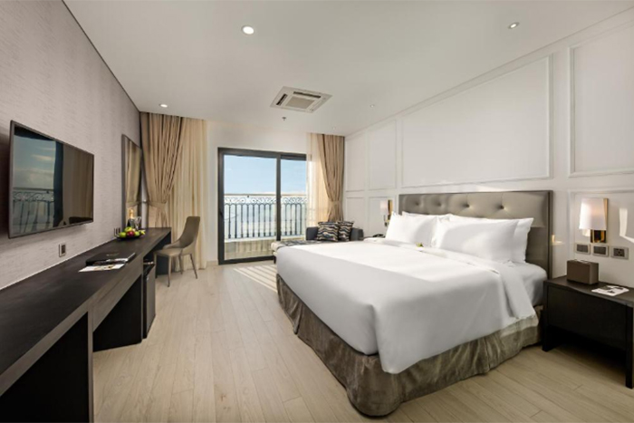 Wyndham Golden Bay Da Nang Hotel